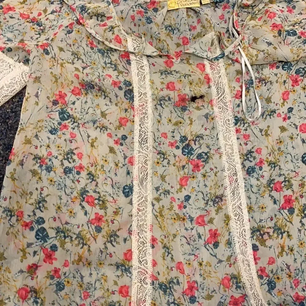 Princess Vera Wang sheer Boho Top sz. S